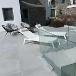 Dream 1 ολόκληρος χώρος με πισίνα Páros