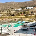 Dream 1 ολόκληρος χώρος με πισίνα Villa Páros
