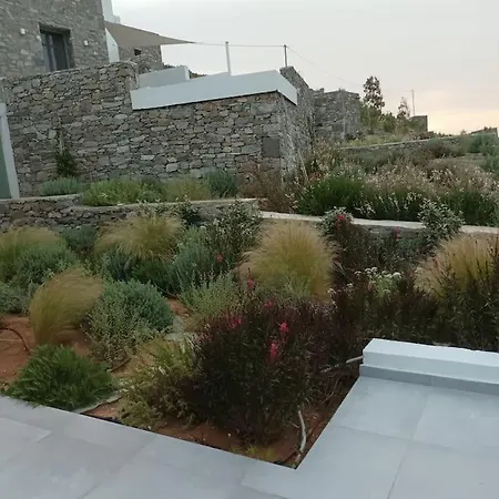 Dream 1 ολόκληρος χώρος με πισίνα Párosz