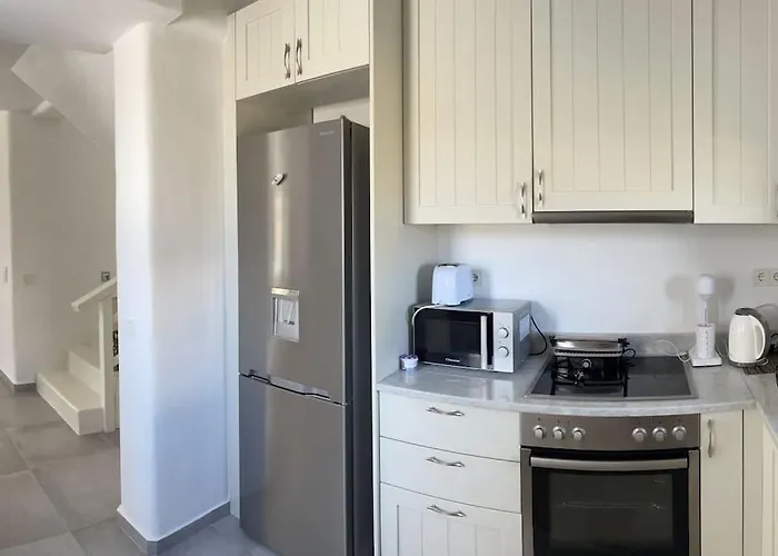 Dream 1 ολόκληρος χώρος με πισίνα *