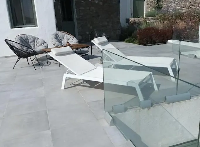 Dream 1 ολόκληρος χώρος με πισίνα Páros